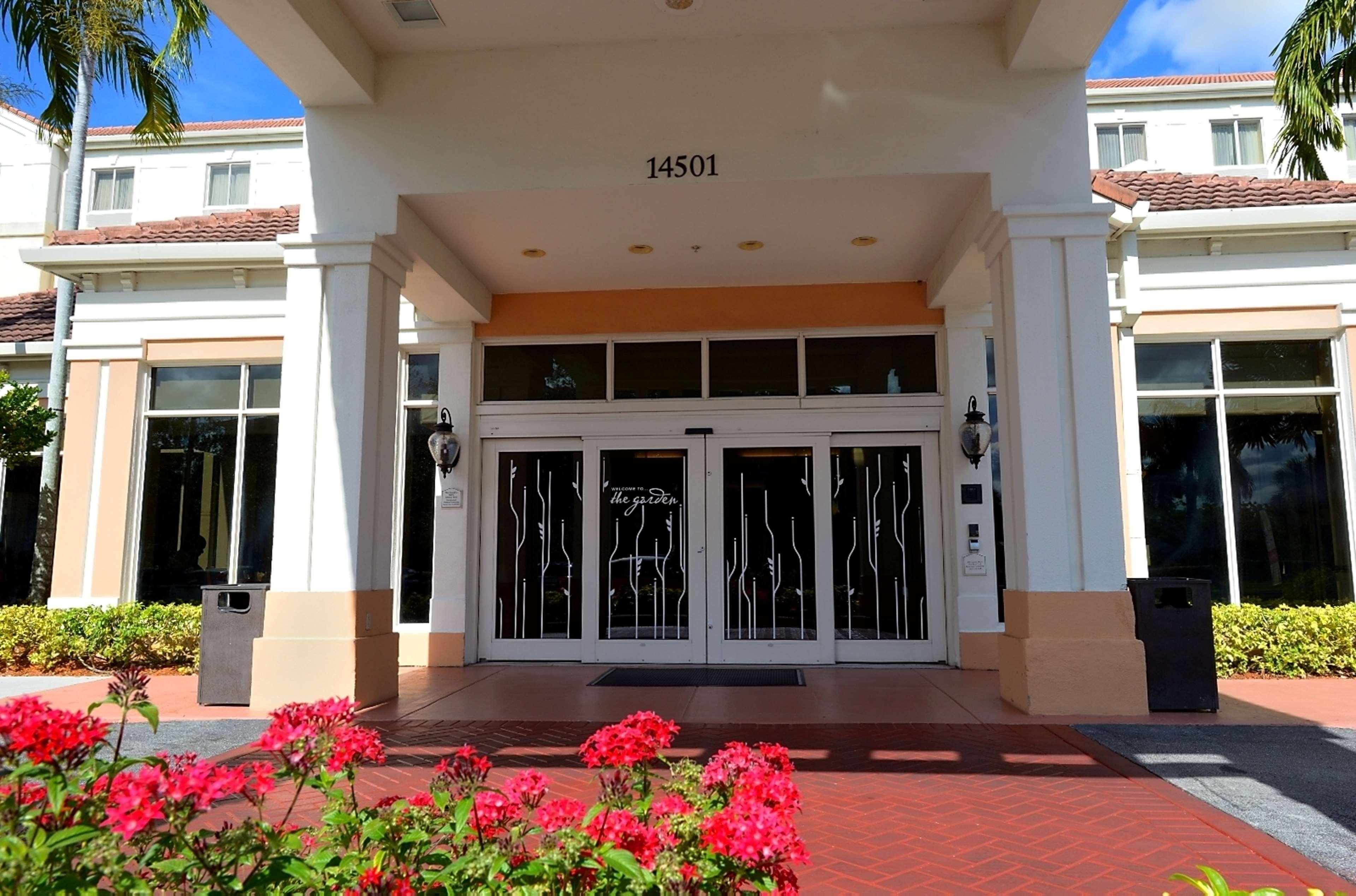 Hilton Garden Inn Ft. Lauderdale Sw/Miramar Exterior photo