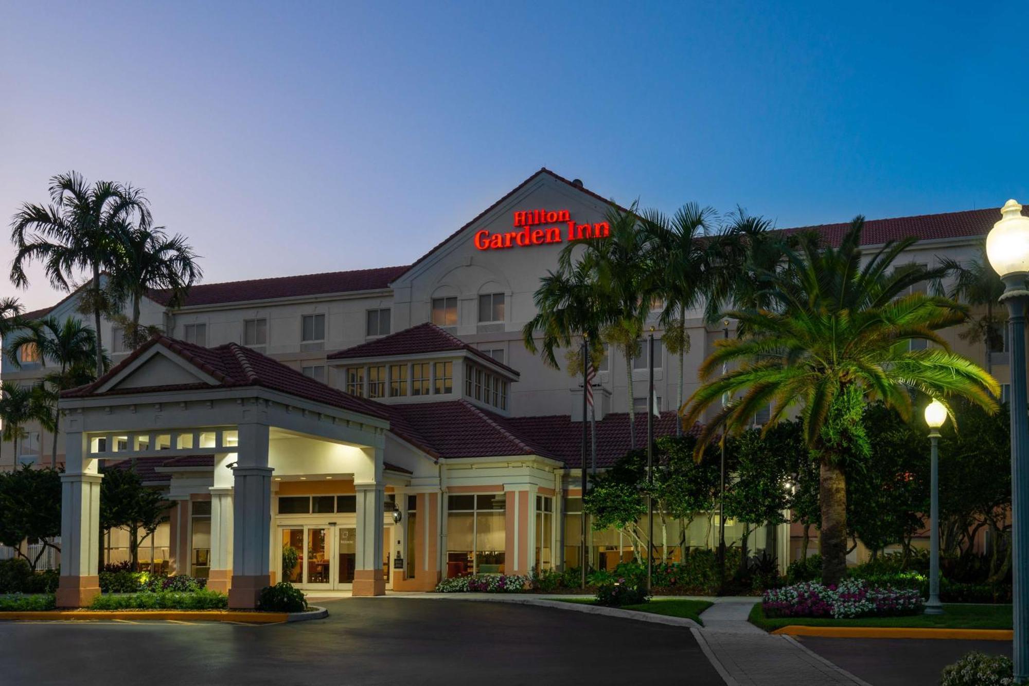 Hilton Garden Inn Ft. Lauderdale Sw/Miramar Exterior photo